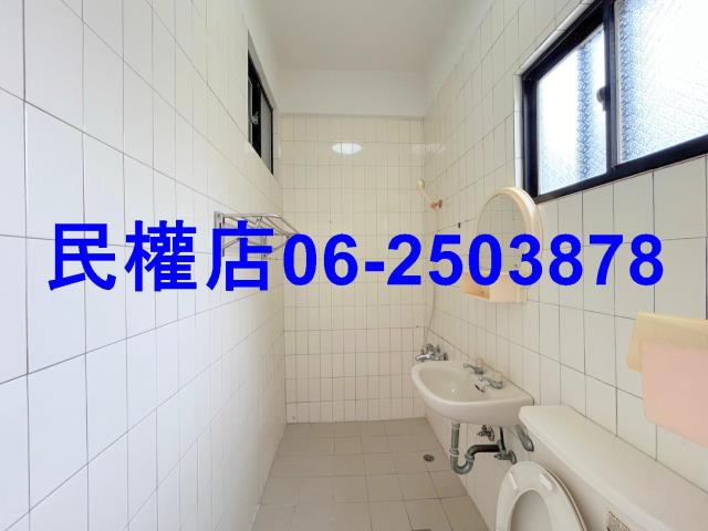 台南東區透天-13